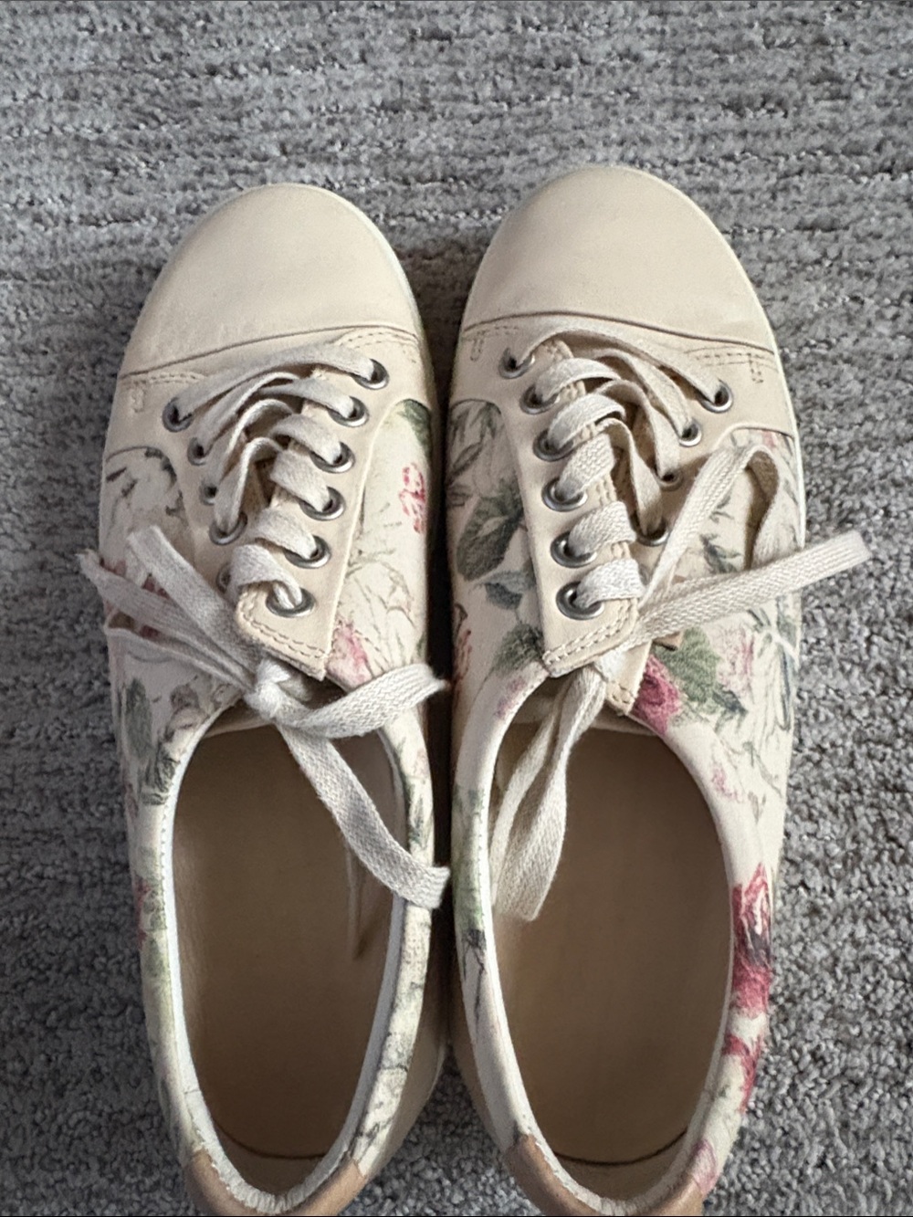Ecco Women's Cream Floral Lace-Up Sneakers